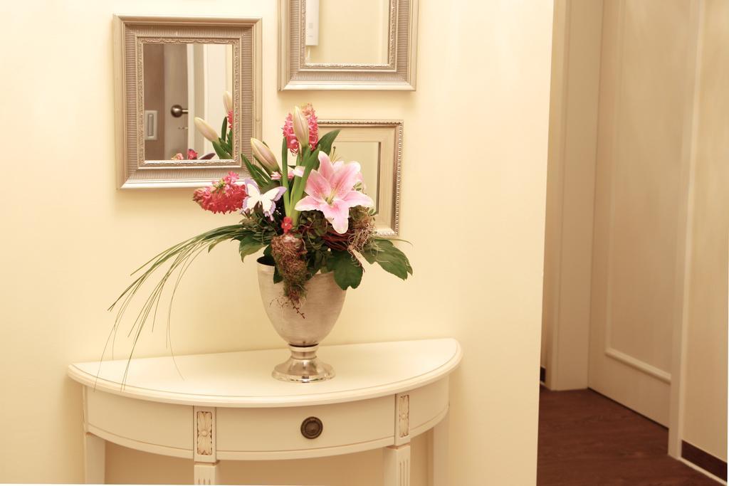 Mr.& Mrs. President Apartment Ерфурт Екстериор снимка